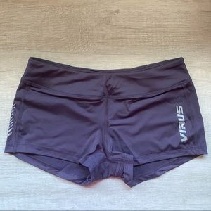 Virus Intl Short